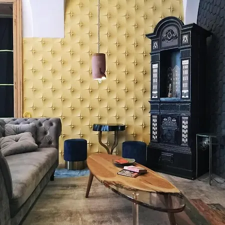 Irenes World - Boutique Apart